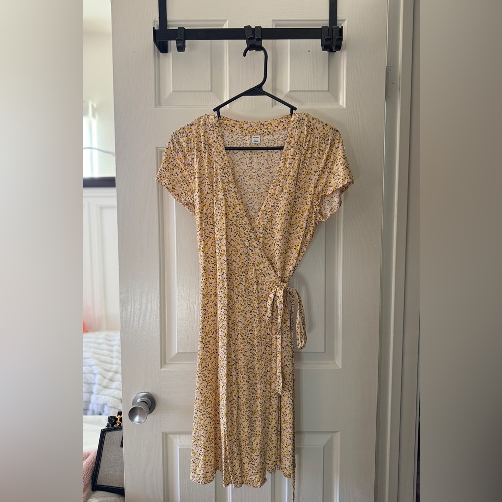 Old Navy wrap dress